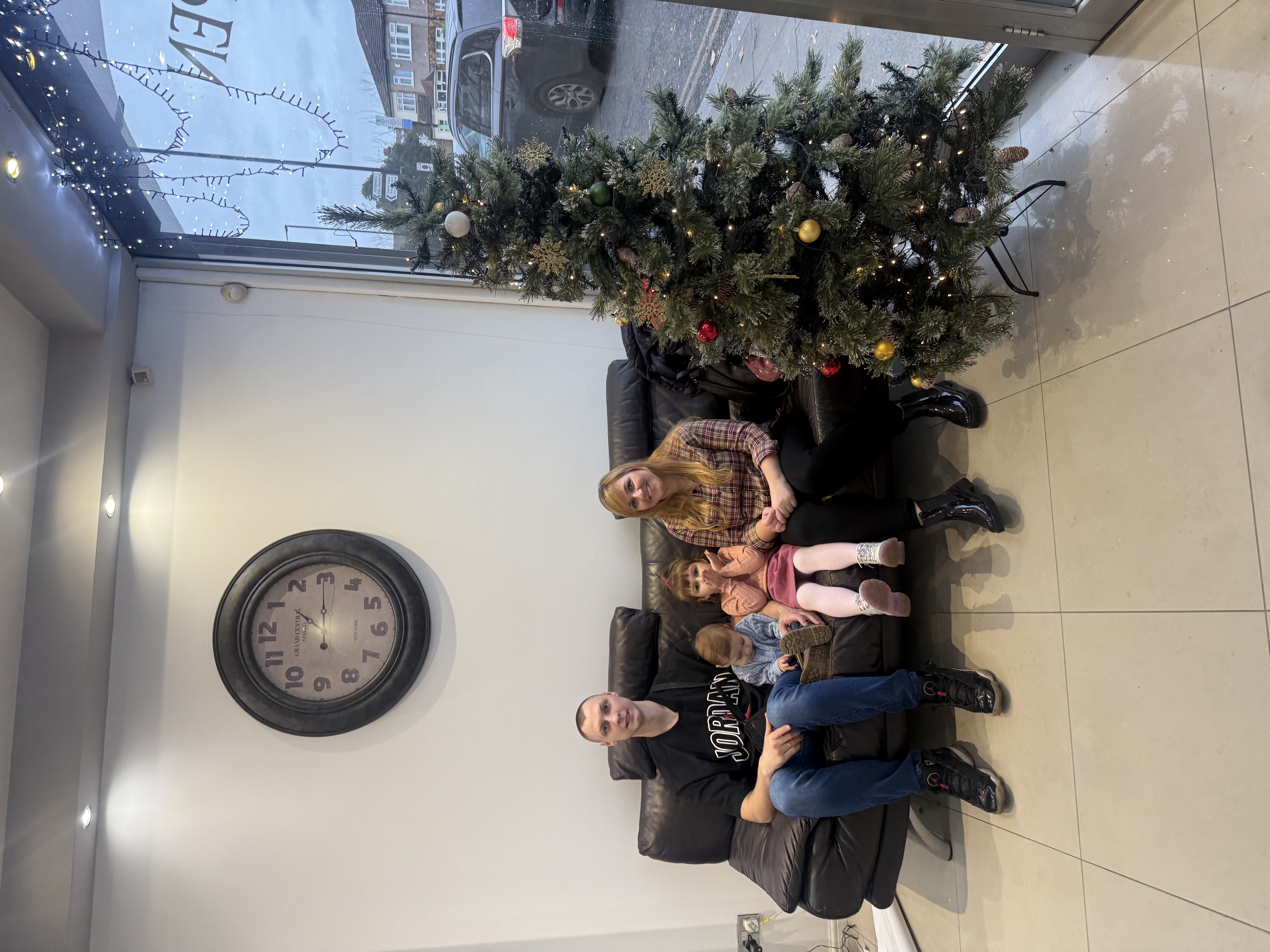 Familiy visited the Doktor for consultation